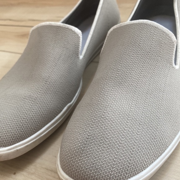 Kelly & Katie Grey Womens Slip Ons Size 10 - Picture 2 of 8